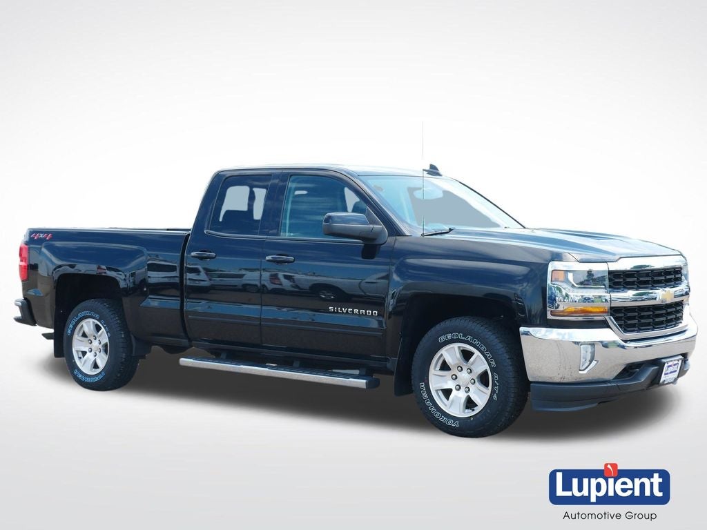 2018 Chevrolet Silverado 1500 LT LT1 in Black — front three-quarter view